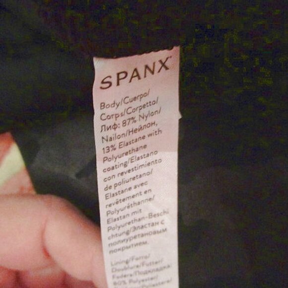 NEW Spanx MATTE Black CAMO Pull On SP LEGGINGS Stretch HIGH WAIST Faux Leather - Picture 9 of 10